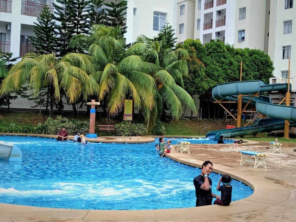 Melaka Top Largest Waterpark Resort - By Youbnb Homestay Melaka Exterior foto