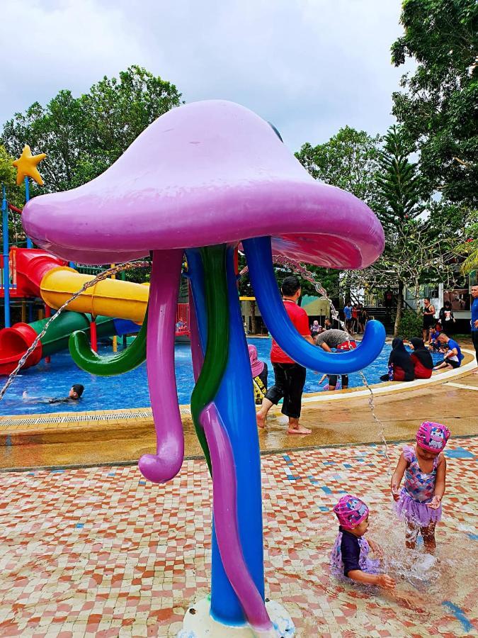 Melaka Top Largest Waterpark Resort - By Youbnb Homestay Melaka Exterior foto